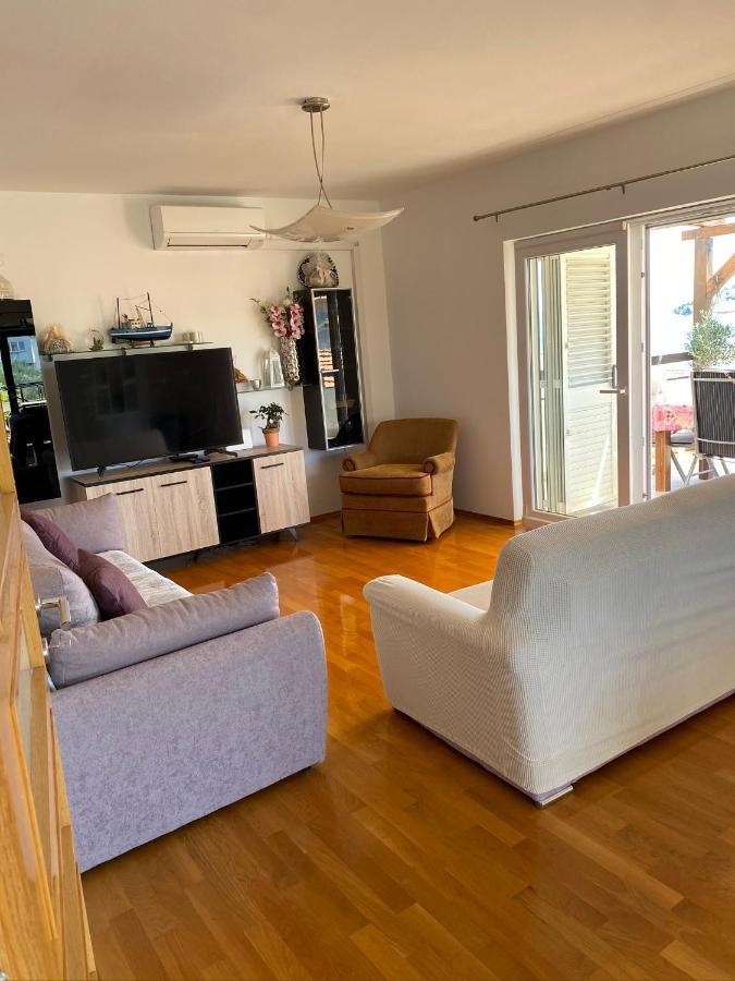 Mia Apartment *
